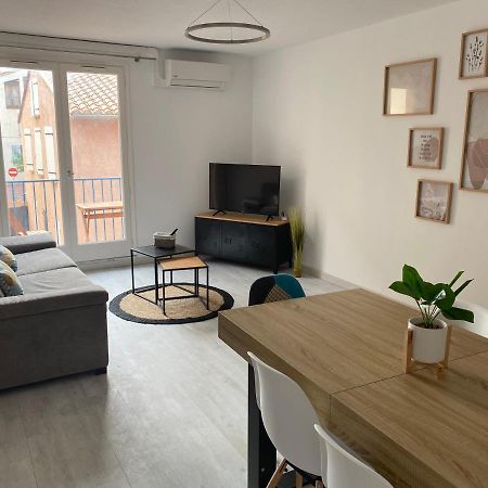 פור-ונדרה Superbe Appartement Climatise Avec Parking Prive מראה חיצוני תמונה