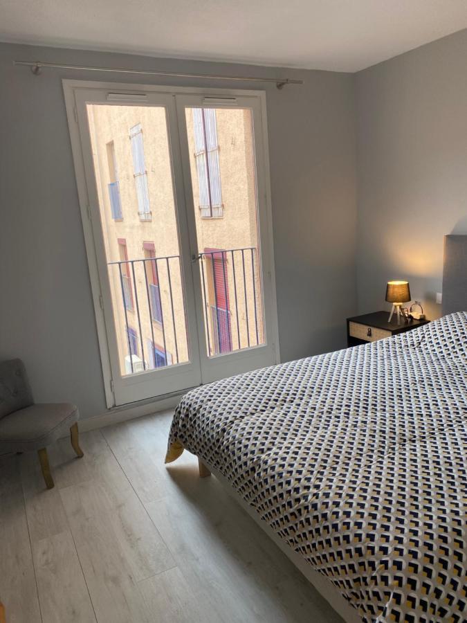 פור-ונדרה Superbe Appartement Climatise Avec Parking Prive מראה חיצוני תמונה